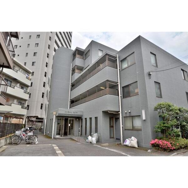 ファミールコジマの外観画像