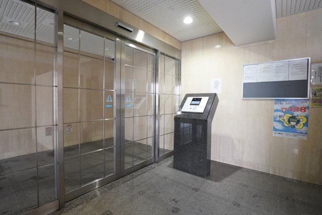 インペリアル三鷹シティ3階 エントランス