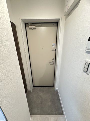 ベイルーム金沢文庫201号室 玄関