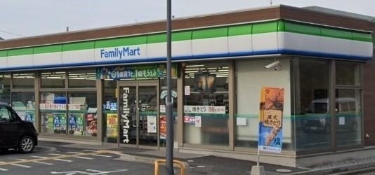 グレース戸田II ファミリーマート戸田新曽つつじ通り店