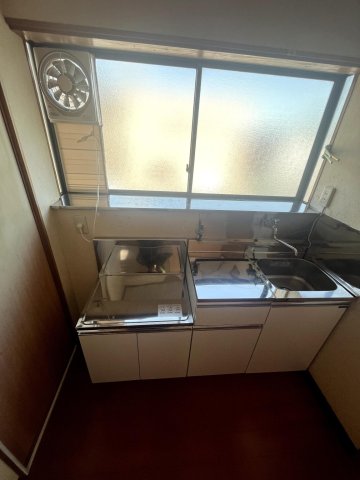 日向和田1丁目 2階にもキッチンスペースアリ