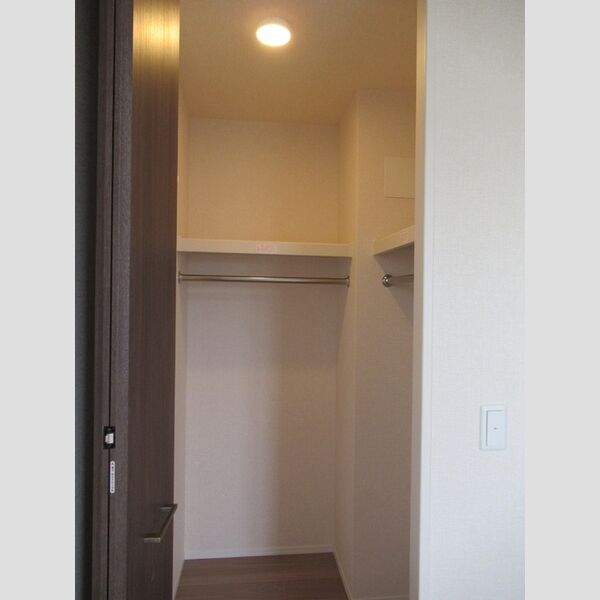 バースバレー ウォークインクローゼット