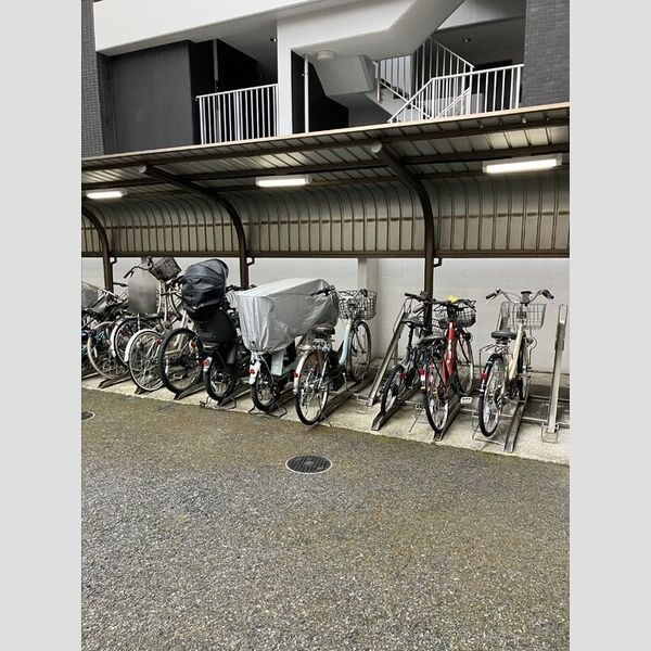 カスタリア住吉Ⅱ0602号室 駐輪場