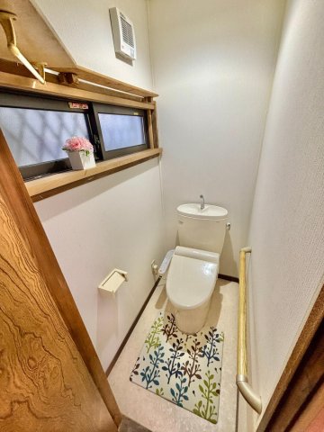 子猫と小川のスフレ 綺麗なトイレ♪