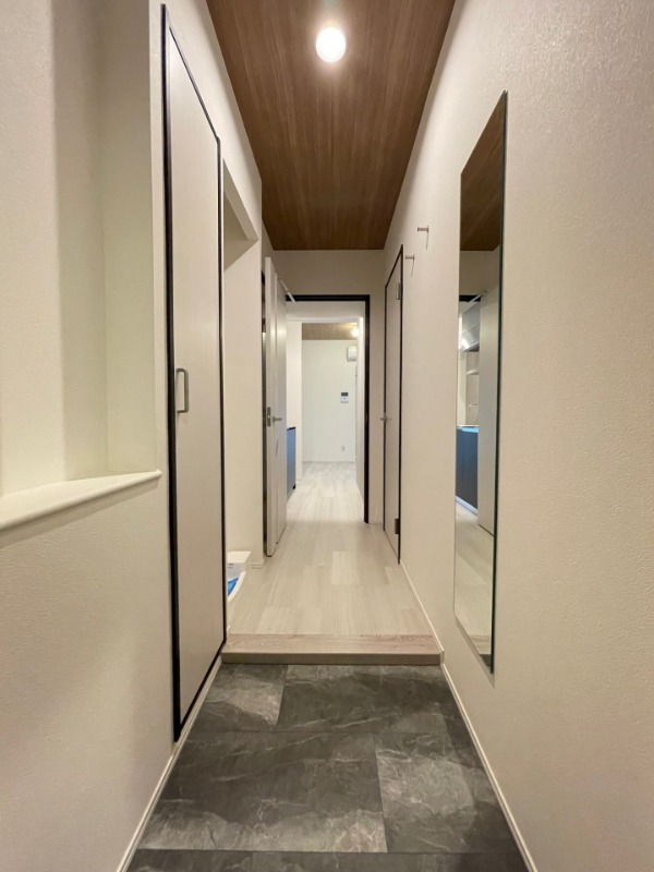 レジディア上野池之端 玄関