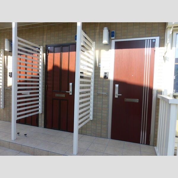 レジデンスカナン　C101号室 エントランス