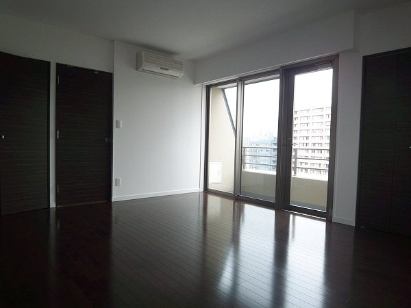 ルーチェ高輪901号室 リビング