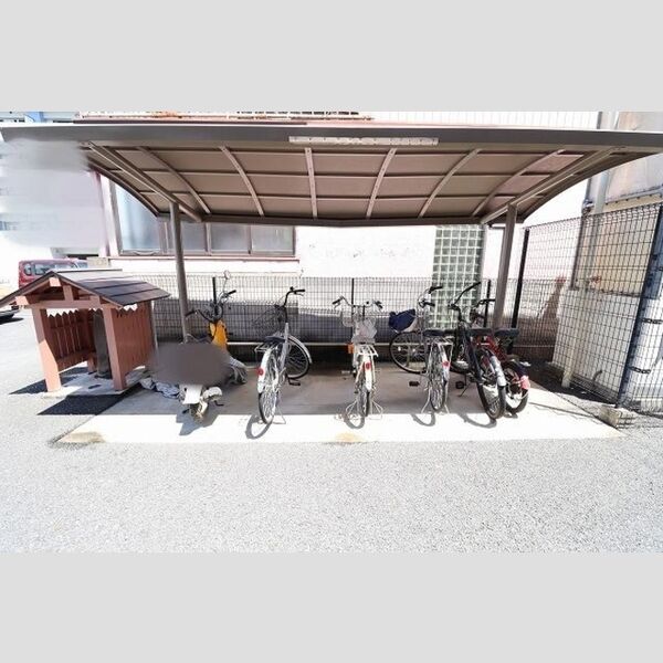 トミージュ103号室 駐輪場