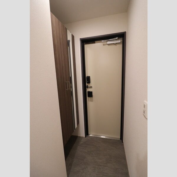 Noble villa浦和美園203号室 玄関