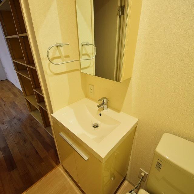 グランエッグス東大前 洗面所