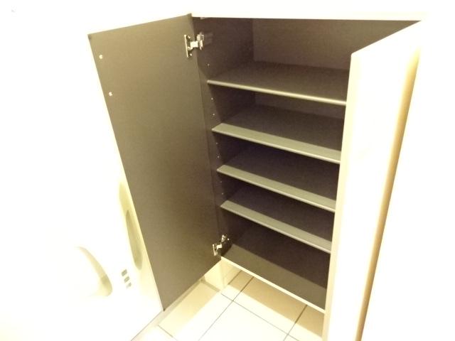 ファイン　コーラル 下駄箱（イメージ）