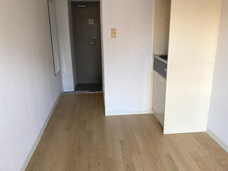 トップルーム横浜5階 リビング