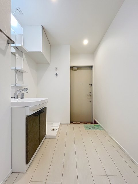 ソルナクレイシア吉祥寺本町1階 玄関