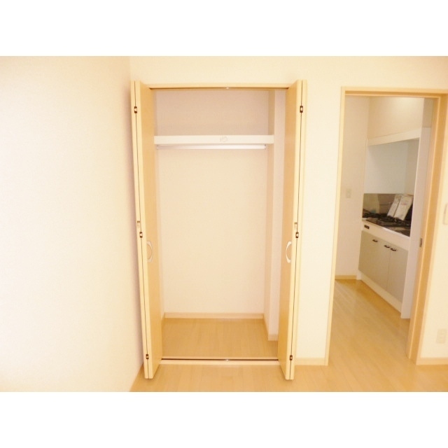 アムール DU MONDEⅡ211号室 内観