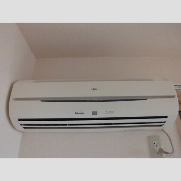 リヴェール205号室 エアコン