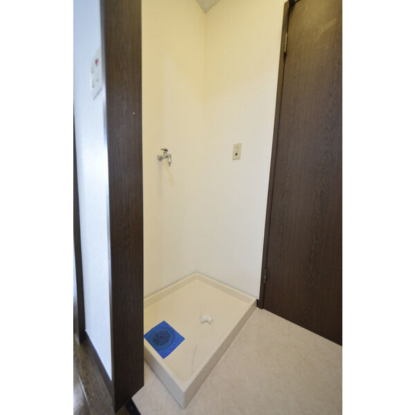 ドエル湘南0202号室 洗濯機置場