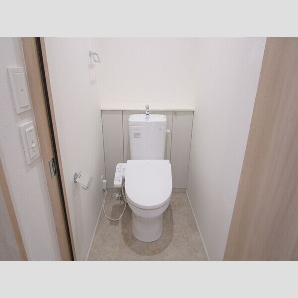 大野町2丁目戸建貸家 温水洗浄暖房便座