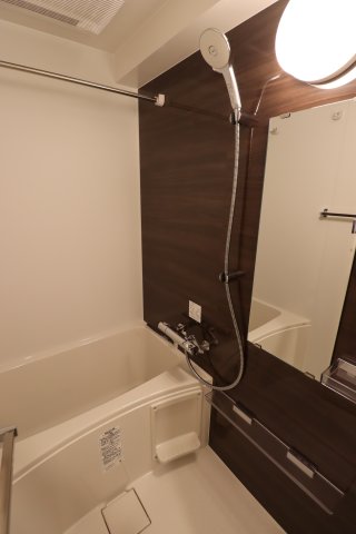 ジェノヴィア横浜石川町5階 お風呂