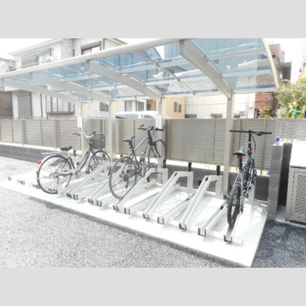 グレイシア 駐輪場