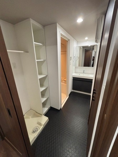 Ｔｈｅ　Ｓｈｉｎａｇａｗａ　Ｅａｓｔ　Ｒｅｓｉｄｅｎｃｅ2階 リビング