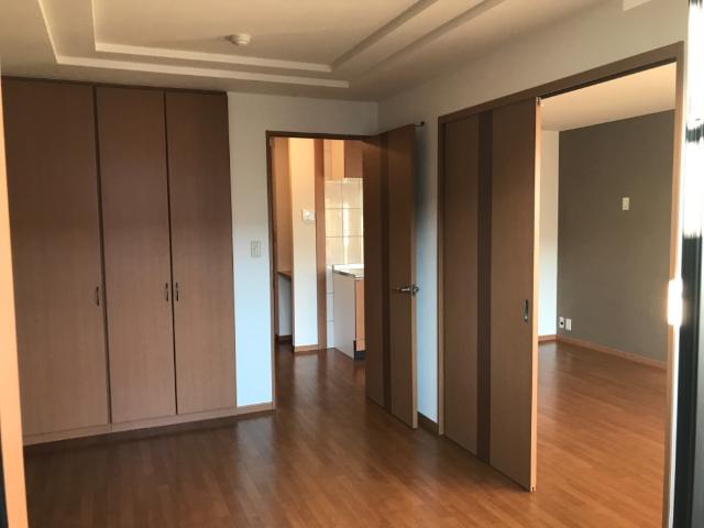 グランド・ソレイユ 洋室