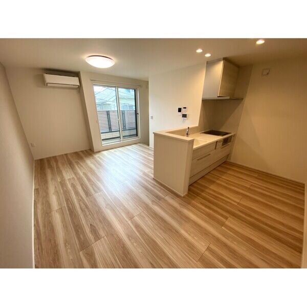 bella　foresta101号室 リビング