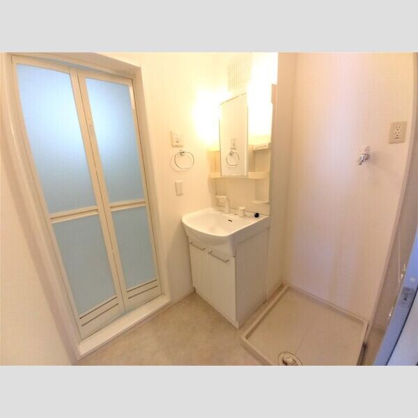 愛宕ビューハイツ 洗髪洗面化粧台