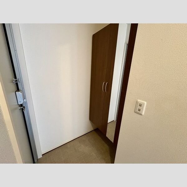 ブリランテ　B 玄関