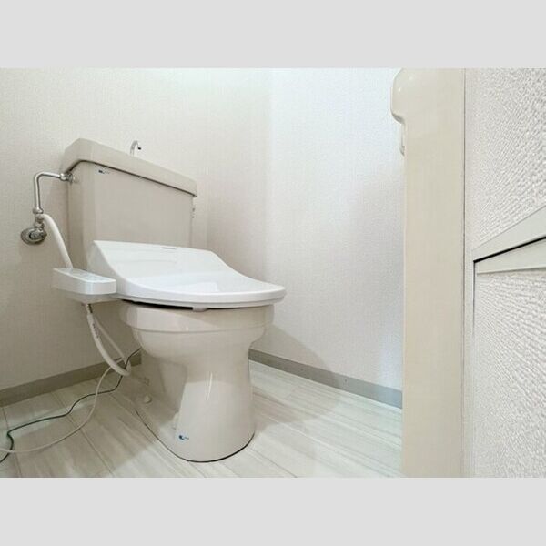 メゾンクレール　四番館 トイレ