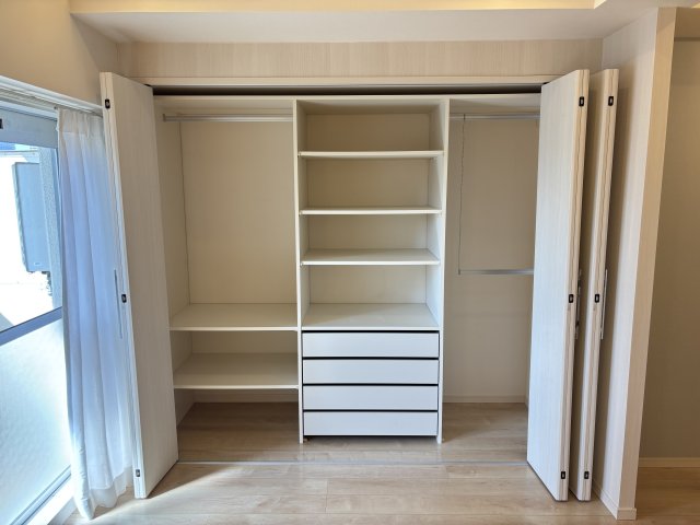 白金台グロリアハイツ　１１０３号室 収納
