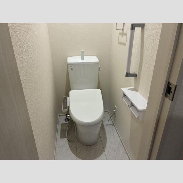 リーブルファイン八千代勝田台1階 トイレ