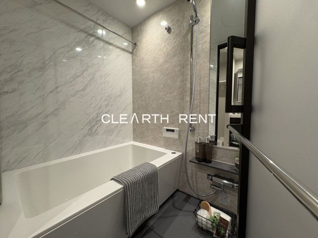 コンシェリア目黒本町 ＴＨＥ ＲＥＳＩＤＥＮＣＥ3階 モデルルーム写真/追焚機能付き/足を伸ばせる広々タイプ