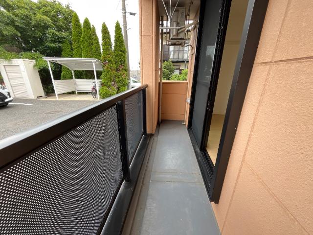 ＲＵＨＥ103号室 ベランダ