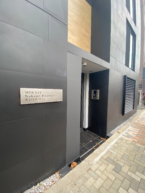 ミライズ中野江原町レジデンス エントランス