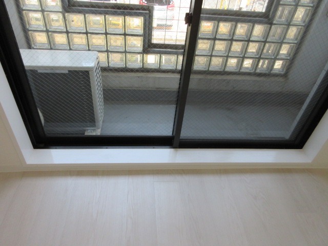 リュミエ浦安(E-091)2階 バルコニー