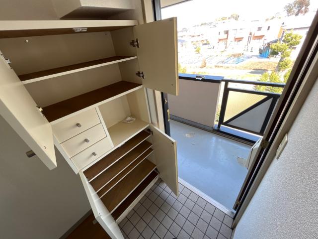 ルミナス原宿 下駄箱