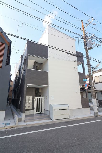 グローベルメゾン綾瀬3階 外観