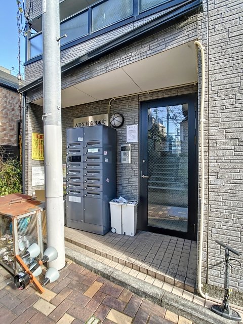 ＡＤＸ新宿河田町204号室 エントランス