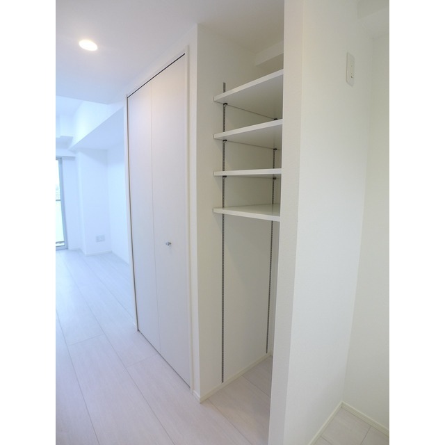 B CITY APARTMENT NAKANO EAST0702号室 同建物別部屋の参考画像