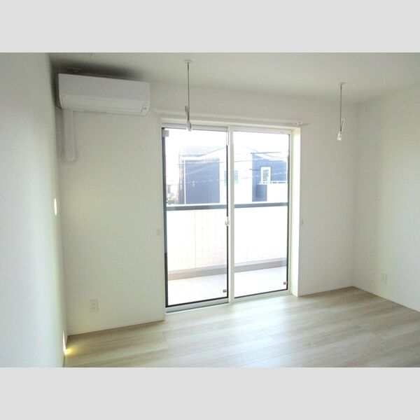 大野町2丁目戸建貸家D号室 洋室