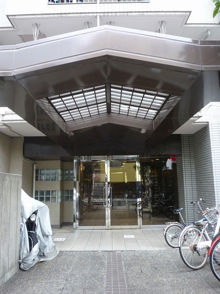 メイツ伊勢佐木長者町402号室 エントランス