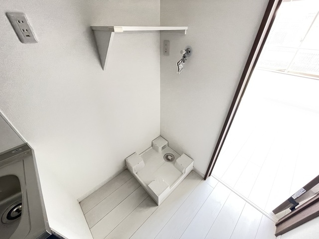 ＰＩＮＥＳ平和台0201号室 内観