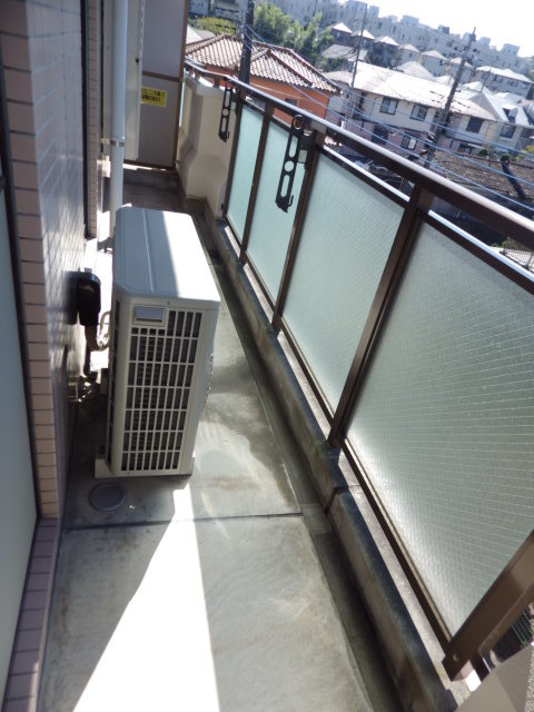 オークパレス高幡0203号室 バルコニー