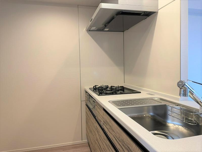 レーベン鶴瀬 Artifact キッチン