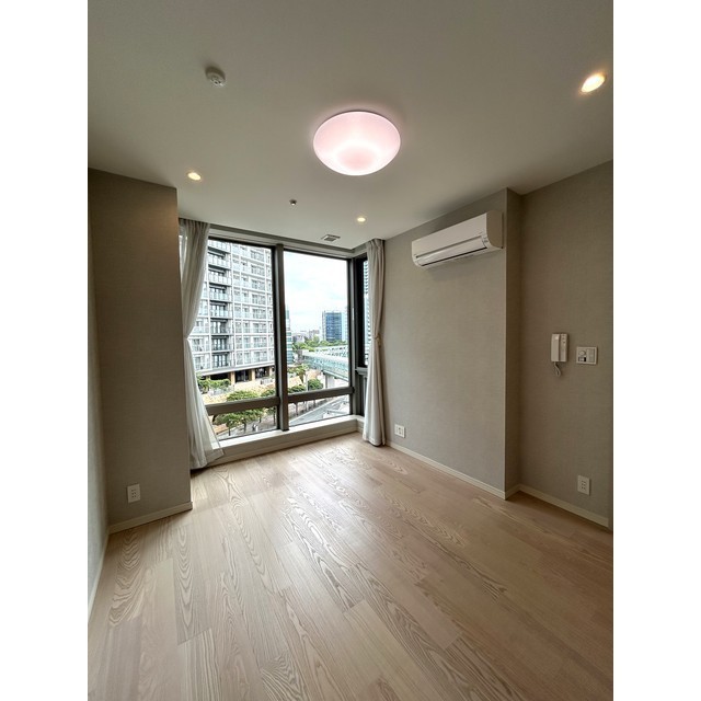 ナビューレ横浜タワーレジデンス510号室 洋室②7.2帖　2025年9月撮影