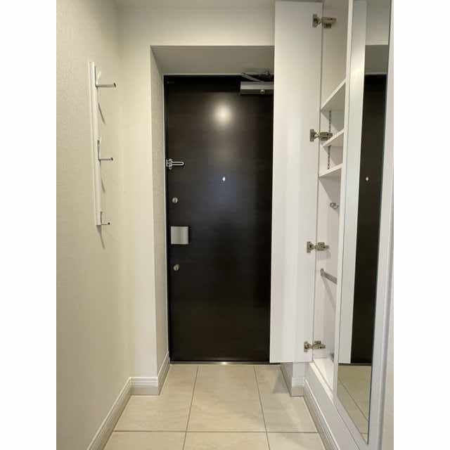 アルコバレーノお花茶屋304号室 玄関