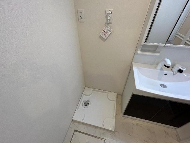 プレジ・マルトモ(ＰＲＥＳＩ・ＭＡＲＵＴＯＭＯ)105号室 洗濯機置場