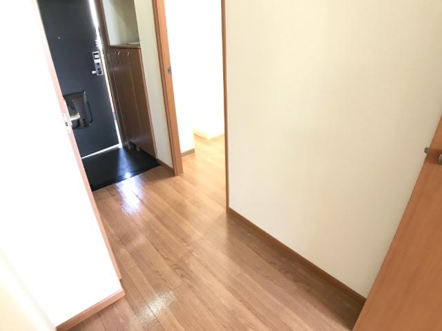 God　valley207号室 廊下