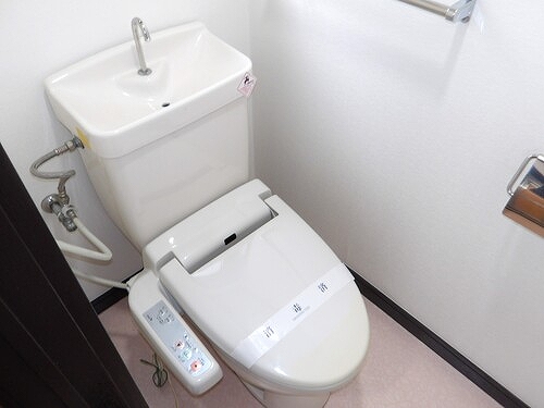 メゾンフラワー1階 トイレ　※2025年9月撮影