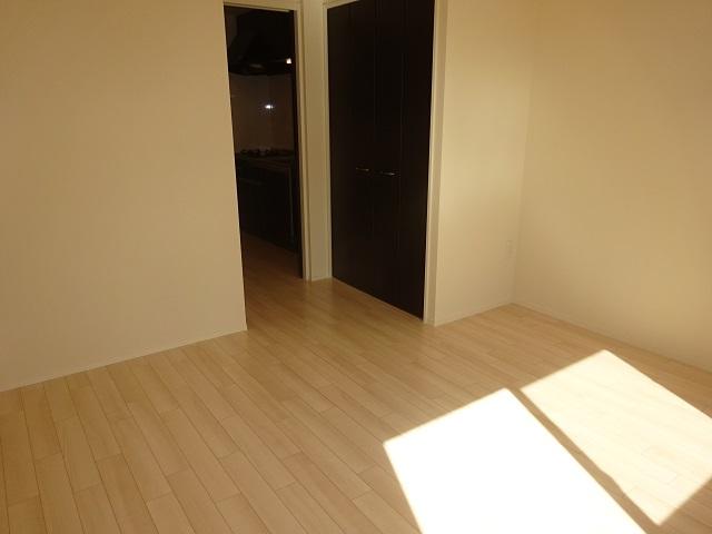 ドミール　本厚木 洋室